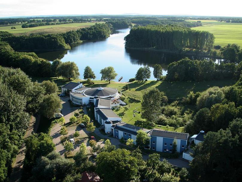 Seehotel Luisenhof Falkenhagen  ภายนอก รูปภาพ
