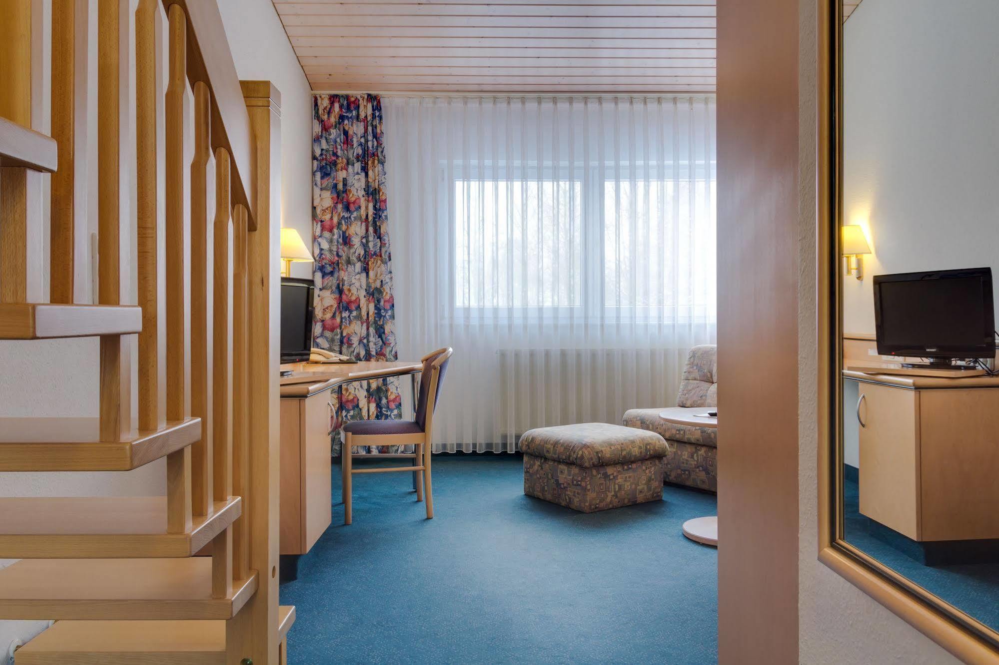 Seehotel Luisenhof Falkenhagen  ภายนอก รูปภาพ