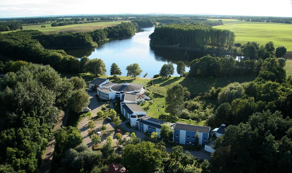 Seehotel Luisenhof Falkenhagen  ภายนอก รูปภาพ