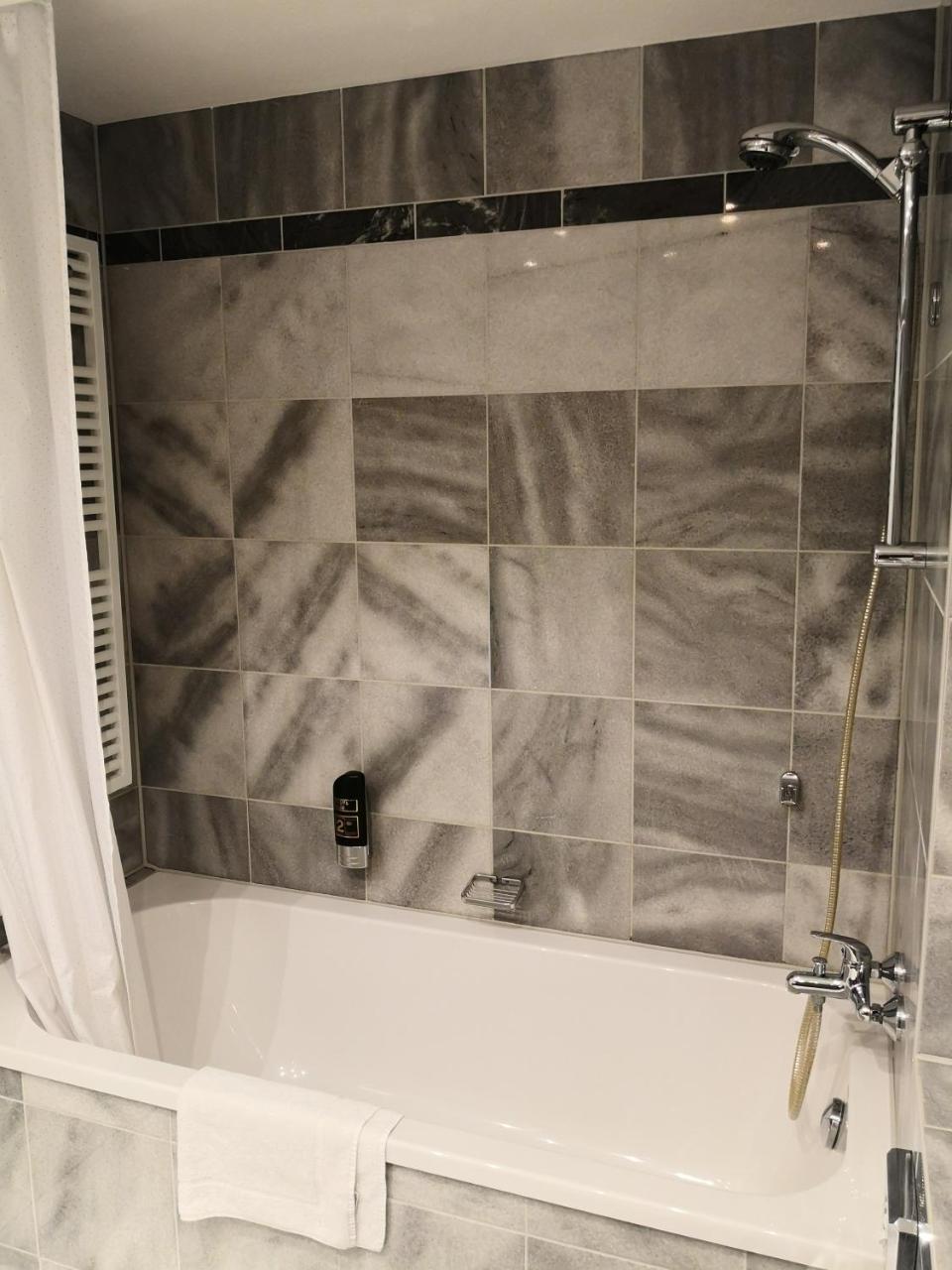 Seehotel Luisenhof Falkenhagen  ภายนอก รูปภาพ